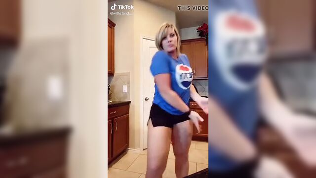 Porn video #17918